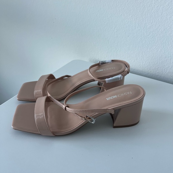 Fashion Nova Tan Heels with Cross-Strap Design - Picture 4 of 4